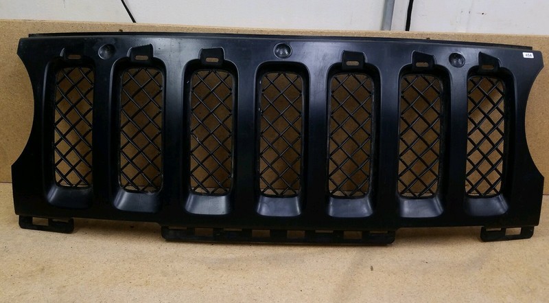 2011 - 2016 Jeep Patriot Front Bumpee Upper Grille OEM