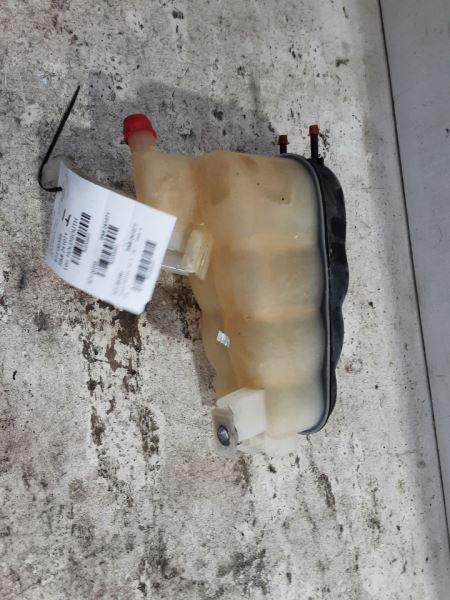 Coolant Reservoir Classic Style Fits 14-19 SIERRA 1500 PICKUP 3308537