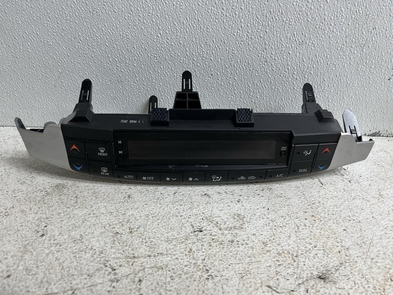 2011-2013 Lexus CT200H NON-NAV Heater A/C Temperature Climate Control Panel HVAC