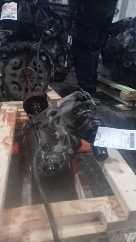Used Transfer Case Assembly fits: 2003 Jeep Liberty model 231 Command Trac 4x4 i