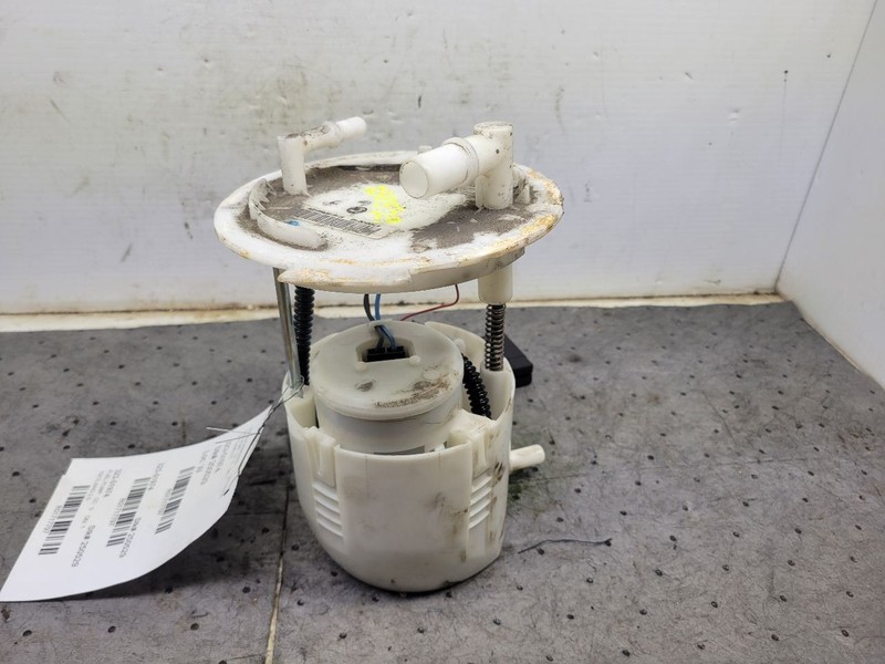 Fuel Pump Assembly AWD Fits 11-15 MKX 1717797