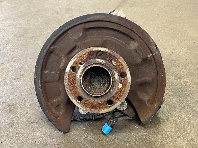 ⭐2014-2019 MERCEDES CLA250 REAR RIGHT PASS SPINDLE KNUCKLE HUB OEM LOT2631