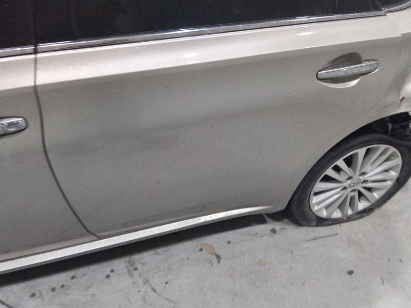 Driver Rear Side Door Electric Windows Fits 13-18 AVALON 3411323