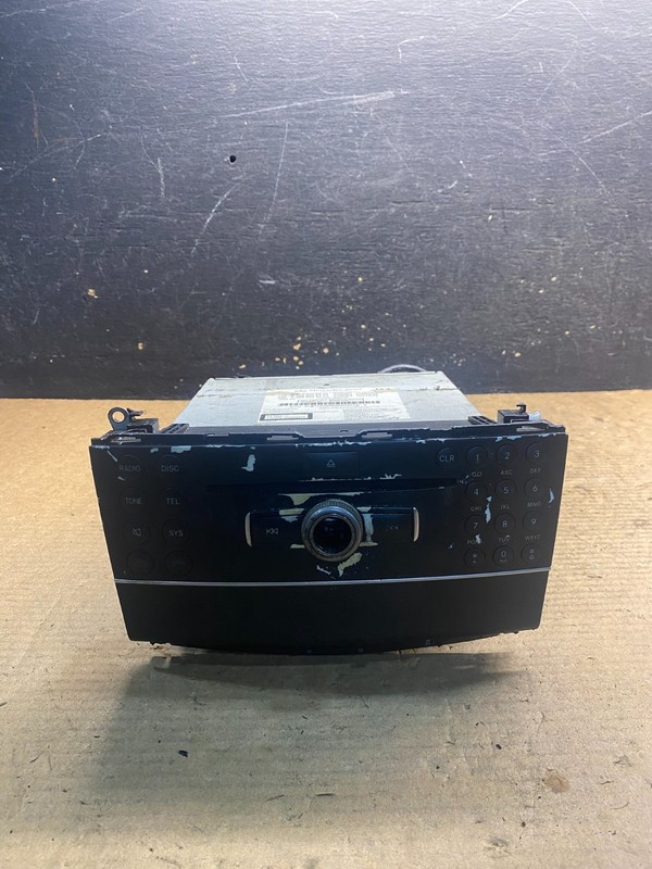 2010-2015 Mercedes GLK CLK350 Navigation Command Radio CD Audio AA1841 DG