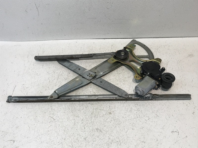 01-06 Lexus UCF30L LS430 Front Right Passenger Door Window Regulator Motor OEM