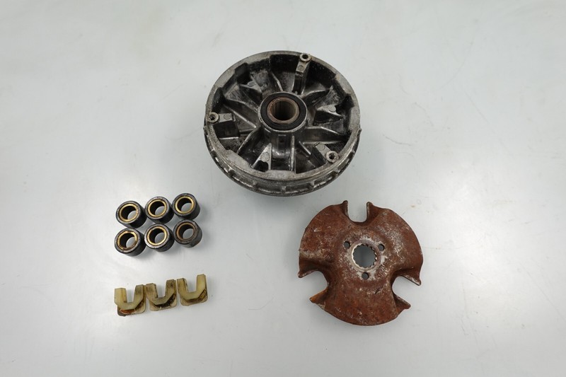 1990 Yamaha SnoSport 125 ES / SV125EP OEM Primary Drive Clutch 50W-17620-01-00