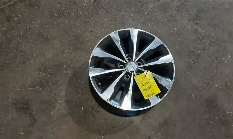 2015-2018 Kia Sedona Wheel Rim 18x7 Alloy Machined Face
