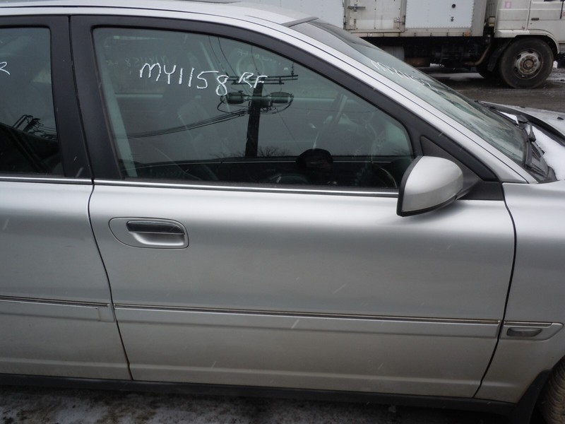 1999-2006 Volvo S80 Front Door Assembly Passenger Right RH OEM 426