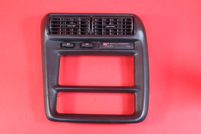 00-02 CAMARO AM RADIO BEZEL W/ SWITCHES 35TH ANNIVERSARY *USED* 10415539