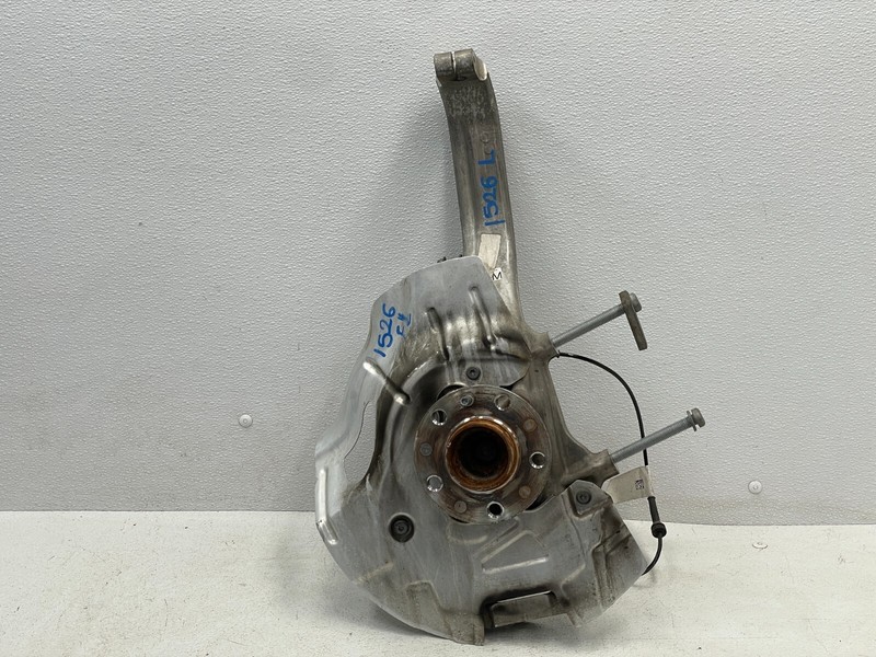 2018-2022 Alfa Romeo Stelvio Front Left Driver Spindle Knuckle Hub RWD 1526 OEM