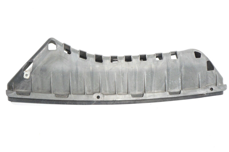 04-07 BMW 545i E60 CENTER REAR BUMPER LOWER SUPPORT BRACKET GUIDE SHIELD OEM