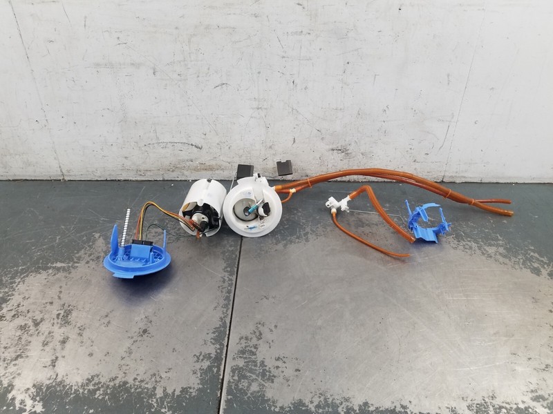 2016 Mercedes AMG E 63 S Fuel Pump / Sending Unit #8042 G1