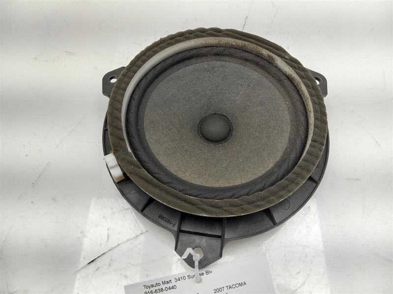 07 TOYOTA TACOMA REAR PASSENGER RIGHT DOOR SPEAKER