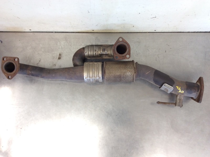 04-08 Acura TL BASE AT Engine Exhaust Pipe “A” Down Y Tube Double Inlet Used OEM