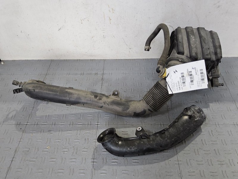 2018 Jeep RENEGADE Air Cleaner Intake Box Assembly 2.4L AT