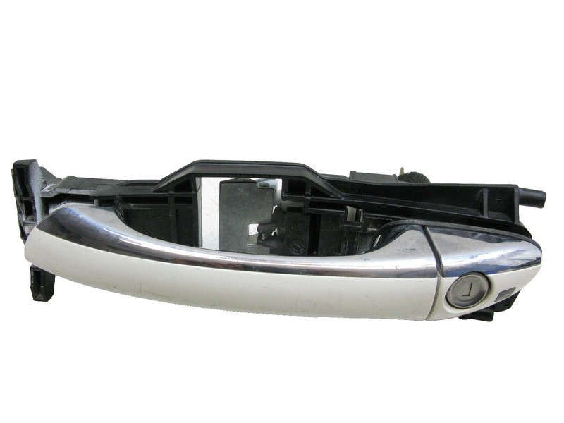 EXTERIOR DOOR HANDLE DRIVER LEFT 03-09 MERCEDES W209 CLK500 CLK320 CLK550 042117