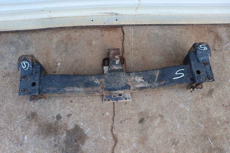 2003-2009 HUMMER H2 REAR TOW TOWING TRAILER HITCH BAR SUPPORT OEM