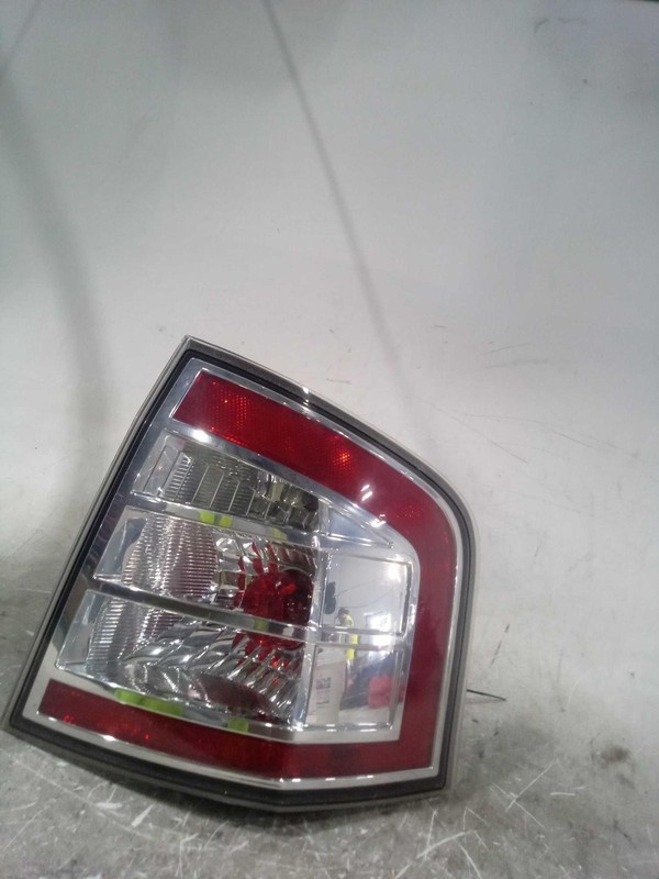 2009-2010 Ford Edge Right Tail Light Assembly OEM Used Scratches 161021