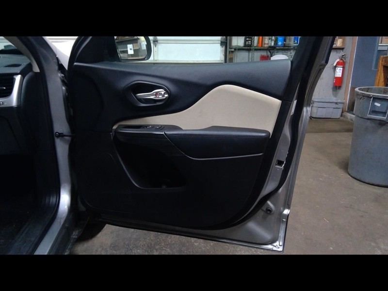 2016 CHEROKEE Passenger Right Front Door Trim Panel 1595721