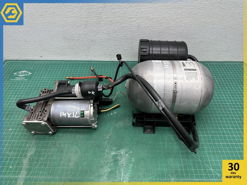 10-15 JAGUAR XJ XJR AIR RIDE SUSPENSION COMPRESSOR PUMP W/ RESERVOIR OEM