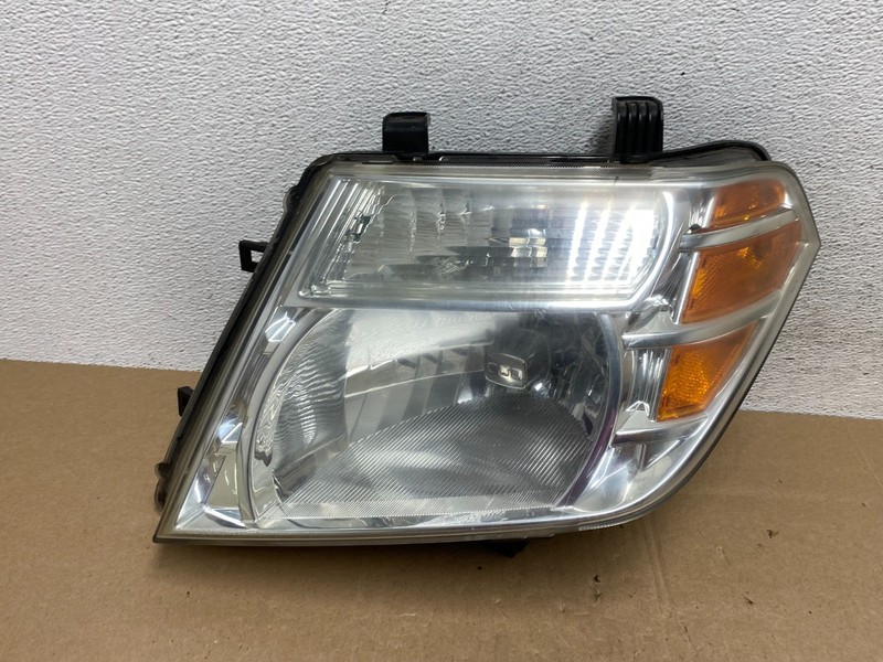2008 to 2012 Nissan Pathfinder Halogen Headlight Left Driver Lh AE5016 DW