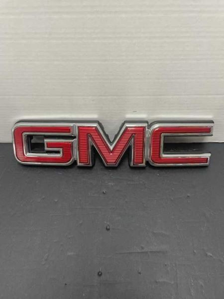 YUKON 2016 Grille 559068