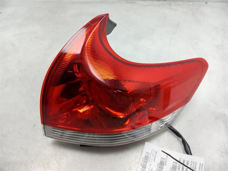 09-12 TOYOTA VENZA LE PASSENGER SIDE REAR TAIL LIGHT