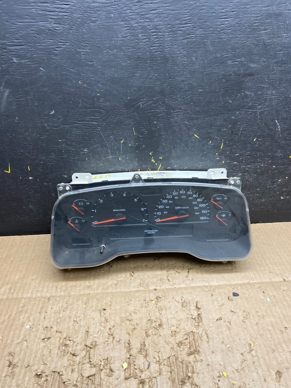 2004 Dodge Dakota Instrument Speedometer Gauge Cluster OEM V7753 DG