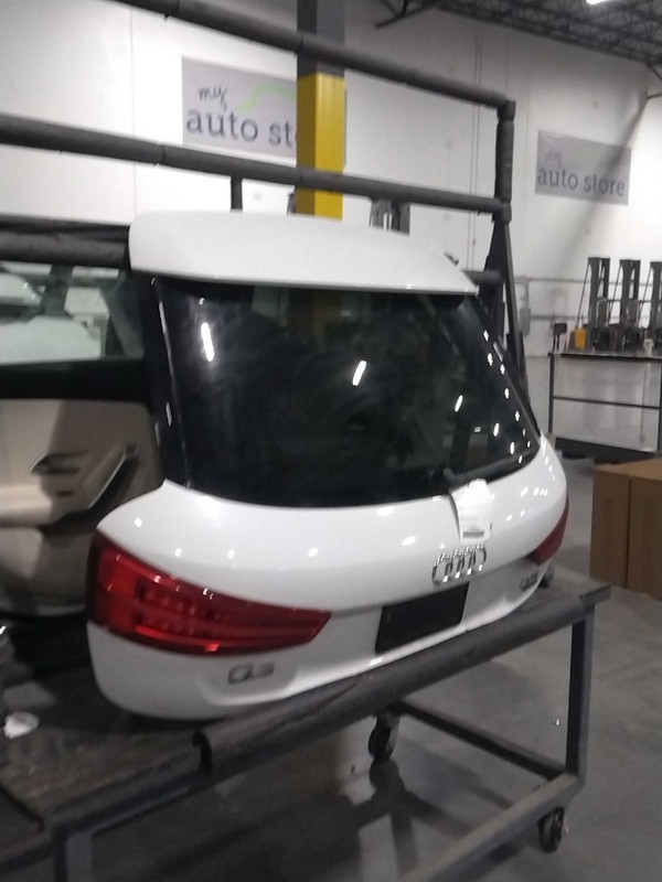 Used Deck Lid fits: 2017 Audi Q3 spoiler w/power liftgate Grade A