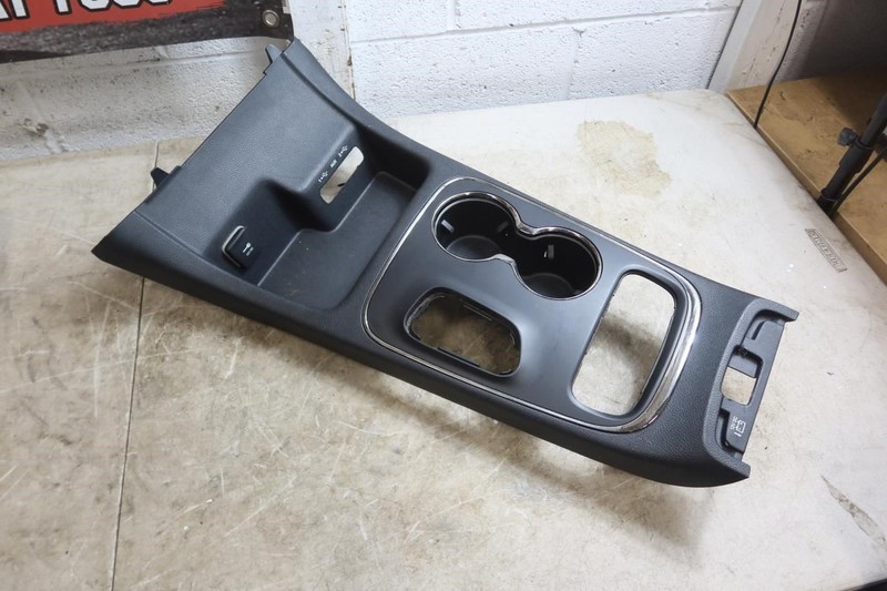 2018-2020 Dodge Durango OEM Gear Shifter Indicator Bezel Shift Bezel 6FC271ZSAE