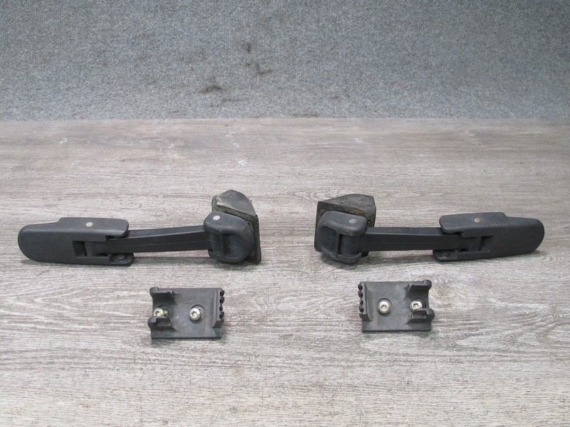 2003-2009 HUMMER H2 FRONT LEFT & RIGHT HOOD BONNET LATCH LOCK STRAP SUPPORT SET