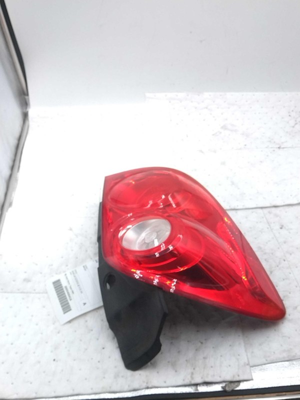 2014 Chevrolet Equinox Left Tail Light Assembly Grey 254240 Used 139K Miles