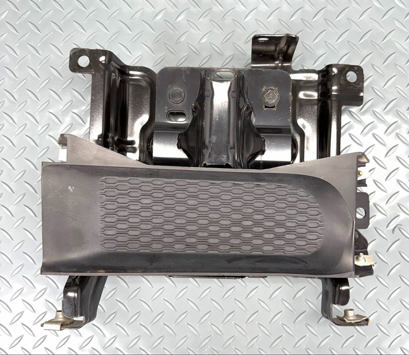 ✅ 2013-24 RAM 1500 Classic FRONT LEFT BUMPER BRACKET / BEZEL SUPPORT OEM Mopar