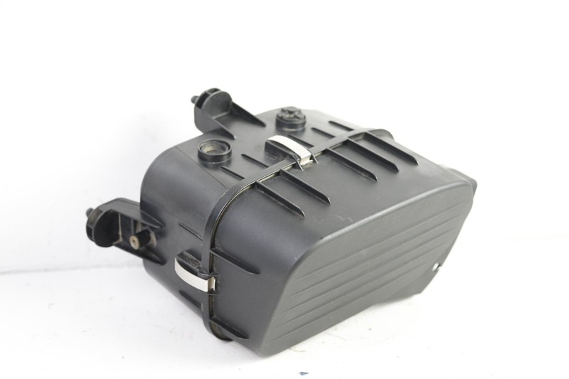 2014-2017 Maserati Ghibli Quattroporte RIGHT Engine Air Intake Filter OEM 60K