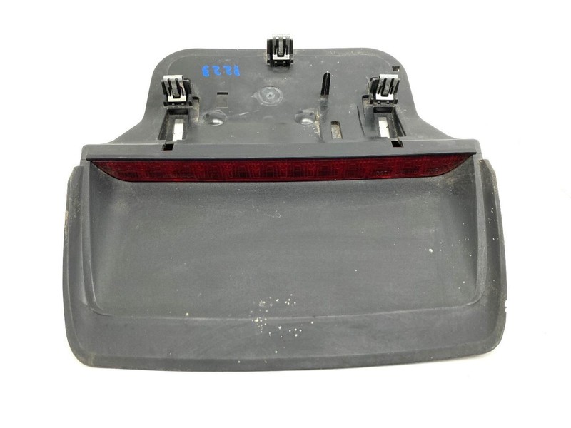 Center High Mounted Stop Lamp 3rd Brake Light Fits 2013-2016 Dodge Dart 47717