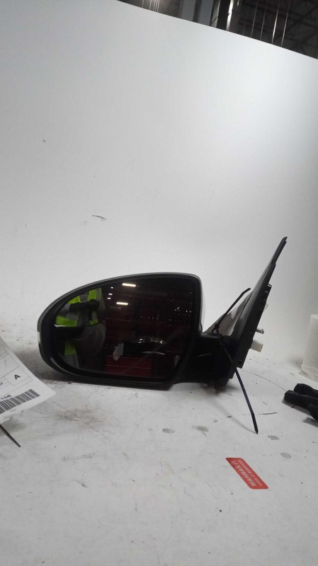 2016 Hyundai Tucson Left Door Mirror Assembly White Blemished OEM 153847