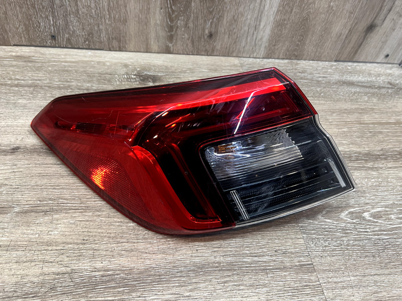 2022-2024 HONDA CIVIC SEDAN LH TAIL LIGHT ASSY OEM