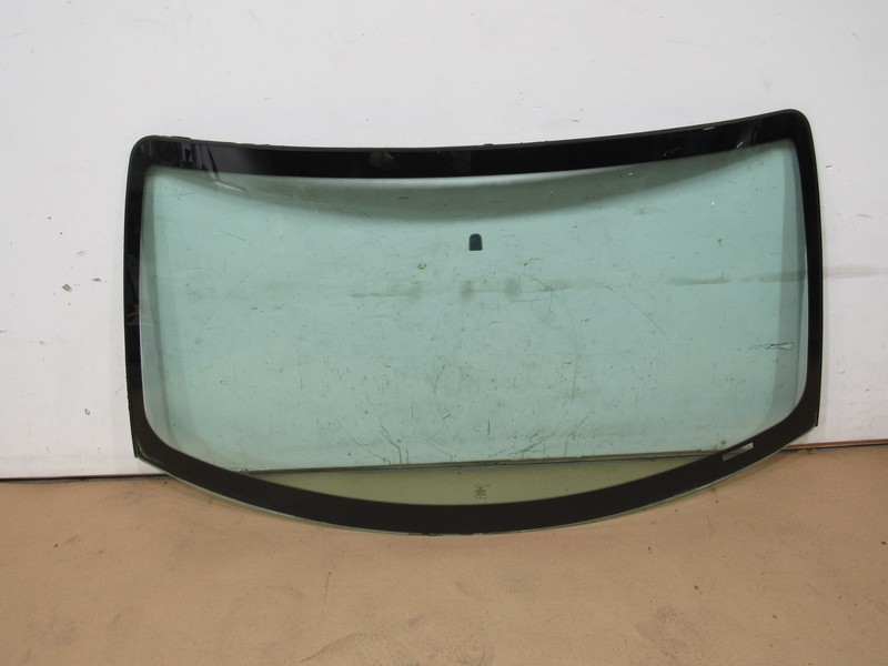 99-04 Ford Mustang GT 1999 Convertible Front Windshield Window Glass ;