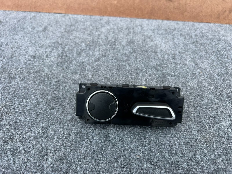 FORD MUSTANG GT 2015-2023 OEM FRONT LEFT DRIVER SEAT ADJUST CONTROL SWITCH