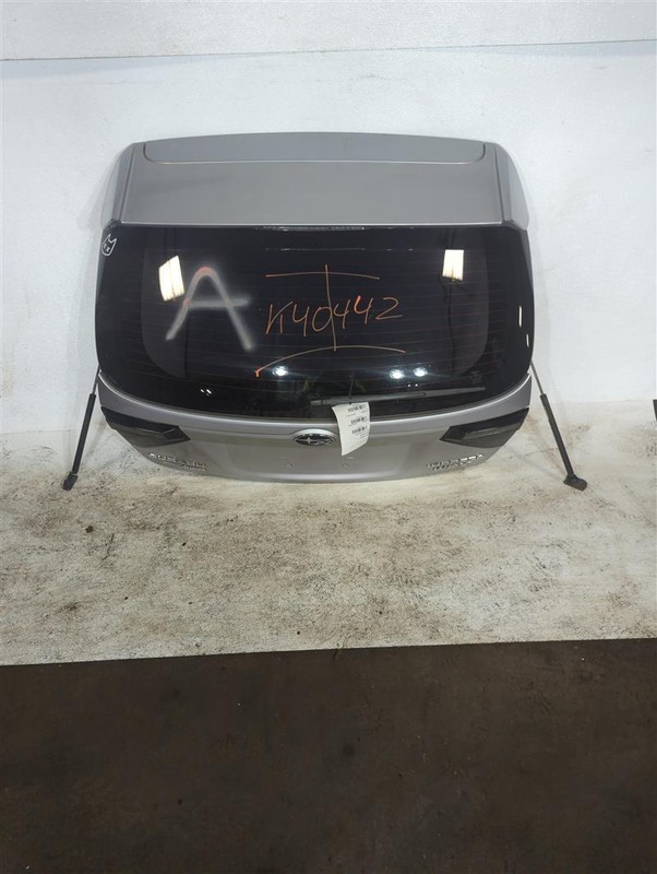 2012 Subaru Impreza OEM Silver Deck Lid Trunk Lid 558847 95k Miles