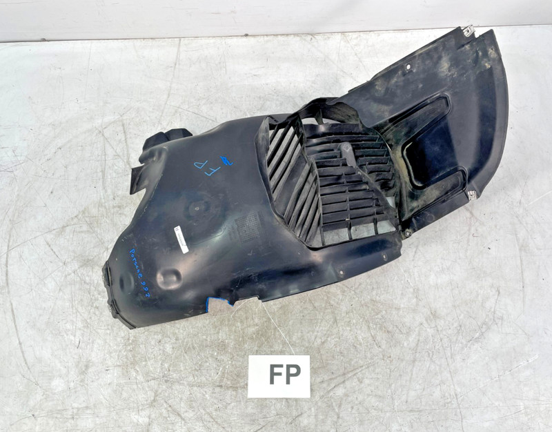 ✅ 20-24 OEM Porsche 911 Carrera 992 Front Right Side Fender Liner Shield *