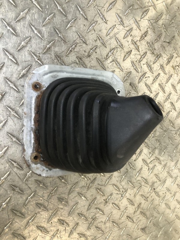 1993-1998 Toyota T100 Floor Shifer Boot Assembly Tested Oem