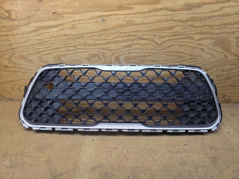 2020 2021 2022 Kia Soul LX S Front Bumper Lower Grille 86531-K0000 "DAMAGED"
