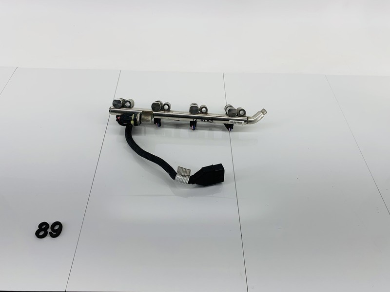14-17 HYUNDAI ELANTRA GT 2.0L L4 GAS ENGINE MOTOR FUEL INJECTOR RAIL TUBE OEM
