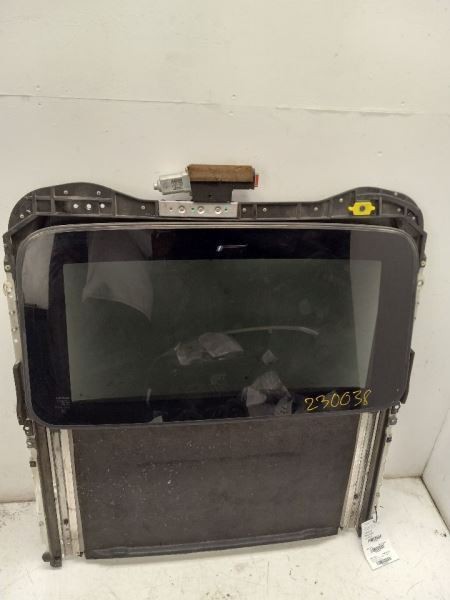 01 02 03 04 05 LEXUS IS300 ROOF GLASS TINTED
