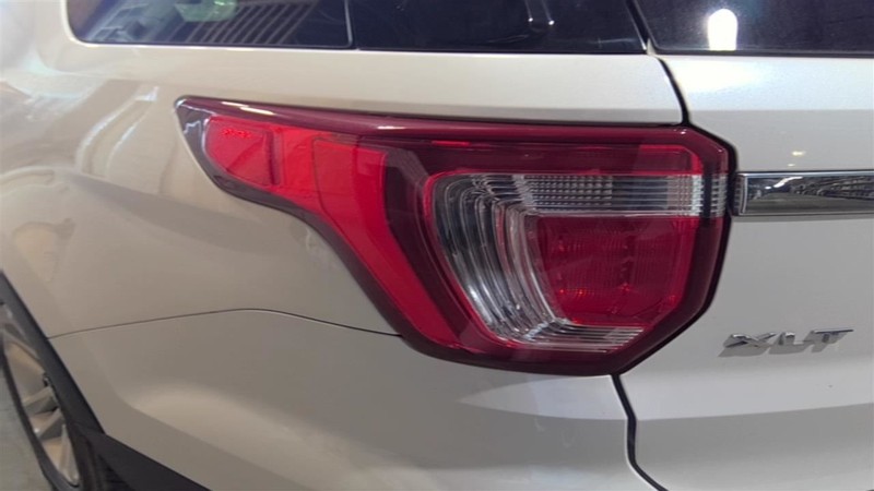 Driver Tail Light Without Police Package Clear Lens Fits 16-19 EXPLORER 3559701