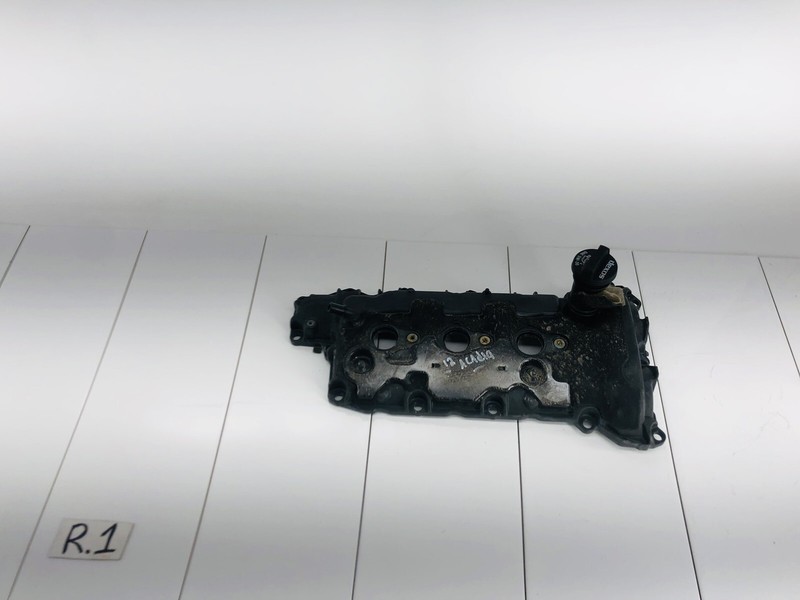 09-16 GMC ACADIA 3.6L V6 ENGINE MOTOR LEFT SIDE VALVE COVER W/ FILLER NECK OEM