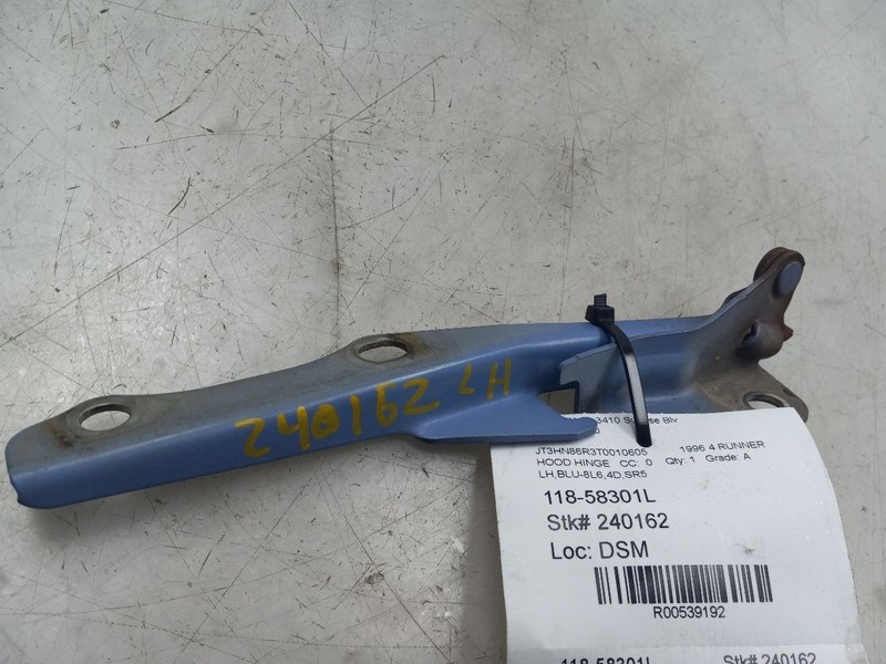 96-98 TOYOTA 4RUNNER SR5 3.4L 4WD AT LEFT SIDE HOOD HINGE