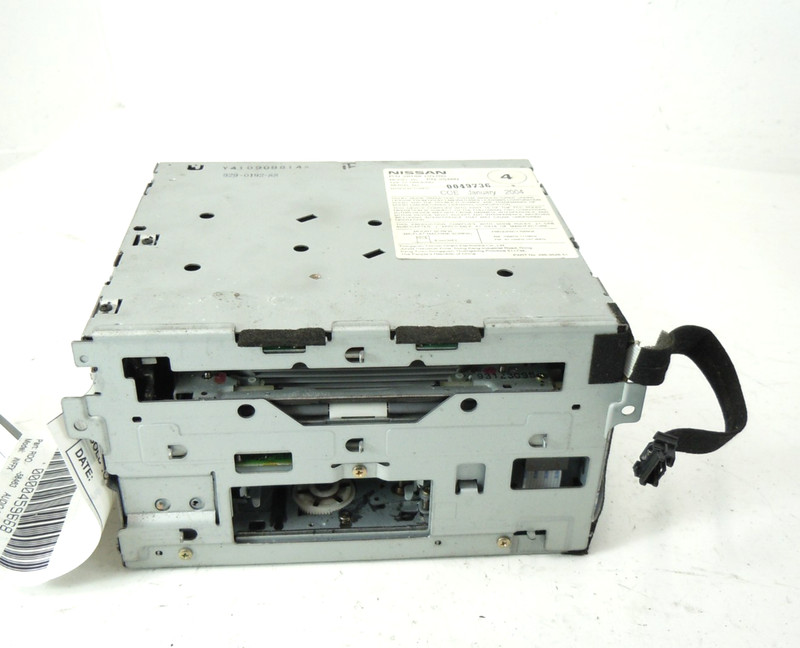 2004 04 Infiniti FX45 AM FM Radio CD Disc Player Receiver OEM 28188 CG700