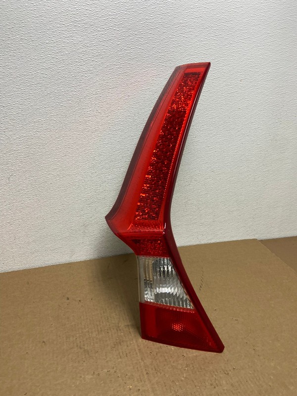 2008 to 2013 Volvo XC70 V70 Left Driver Tail Light Upper Oem AC1181 LK